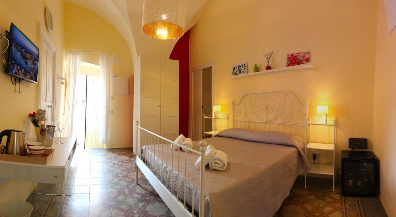 Vecchia Cantina - Le Camere Sannicola Exterior foto